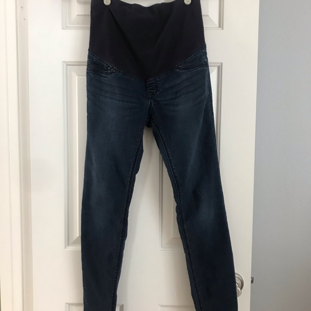 COPY - Maternity Jeans Slim leg size 8 &Gap Tees …
